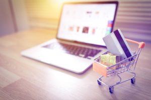 kelebihan belanja di e-commerce
