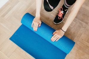 tips membersihkan matras yoga